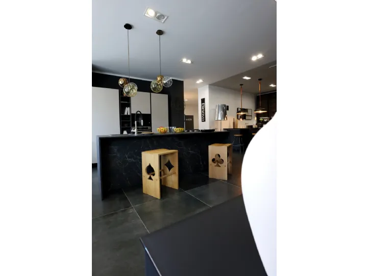 Esposizione zona cucine