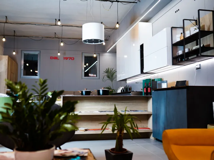 NEGOZIO DI ARREDAMENTO BASILE CASA 