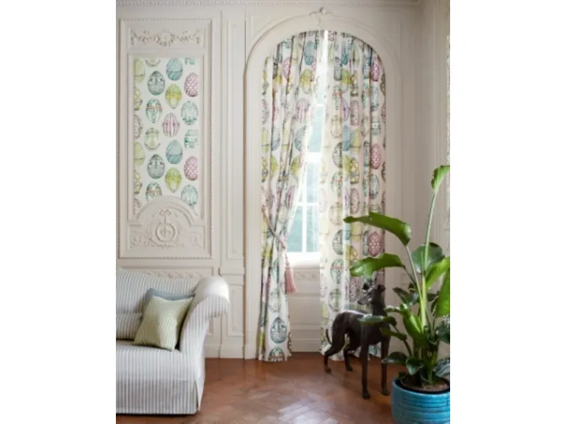 Tenda dai colori pastello ispirata alle uova di Fabergè Anastasia di Manuel Canovas