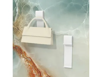 L'appendiabiti Appendino di Pintdecor è un accessorio essenziale per ogni ambiente.