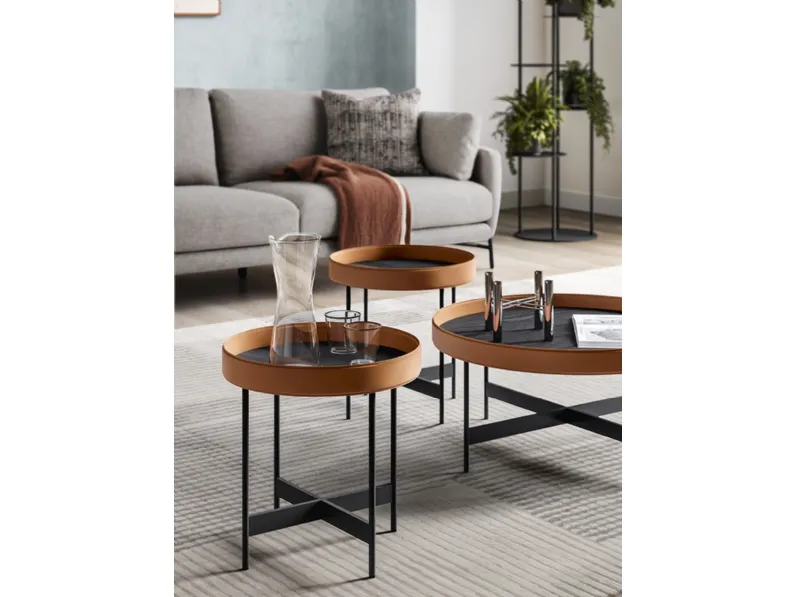 Tavolino in legno laccato Arena di Calligaris
