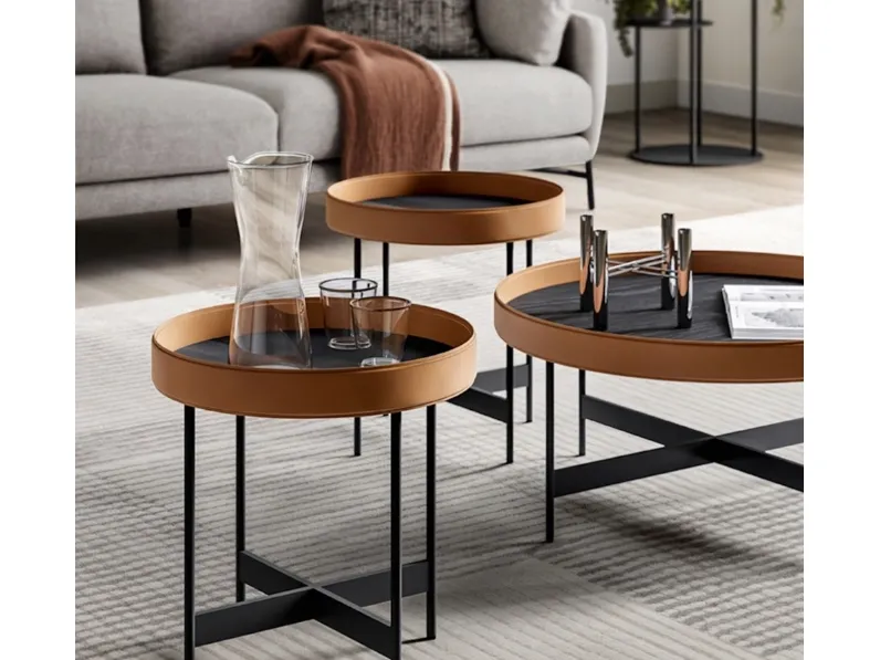 Tavolino in legno laccato Arena di Calligaris