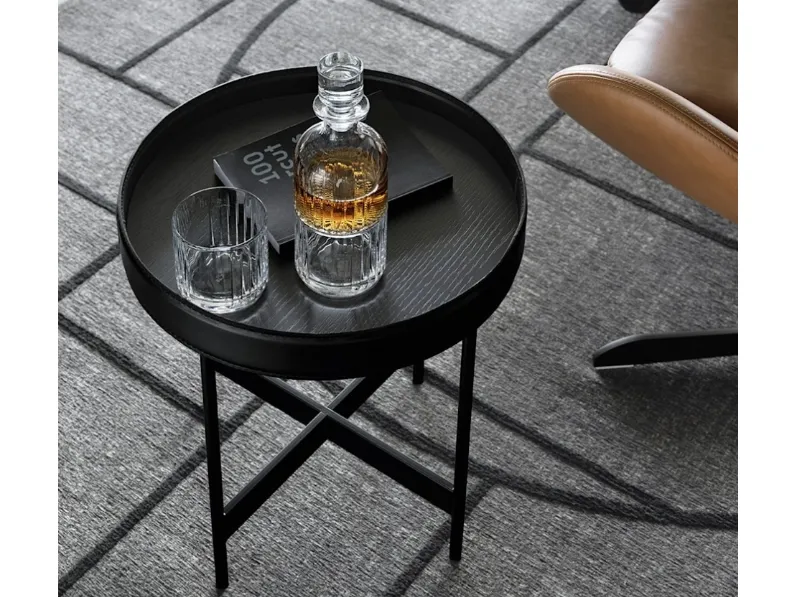 Tavolino in legno laccato Arena di Calligaris