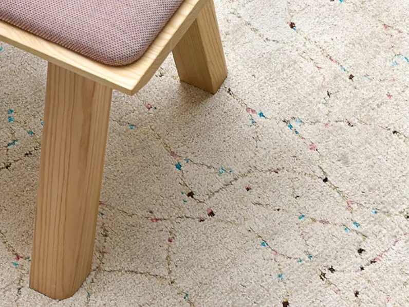 Tappeto annodato a mano in seta di bambù Barbès di Warli