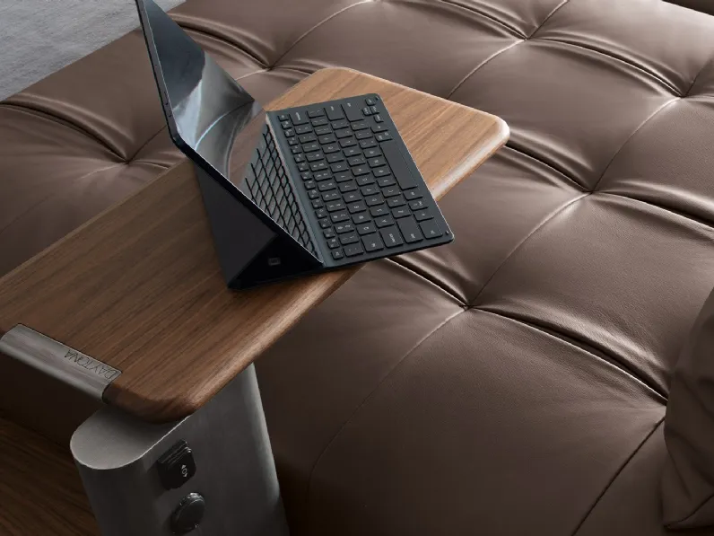 Tavolino Black Jack side table con top in noce canaletto di Daytona Home