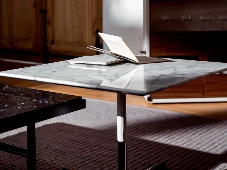 Tavolino quadrato Bob di Poltrona Frau