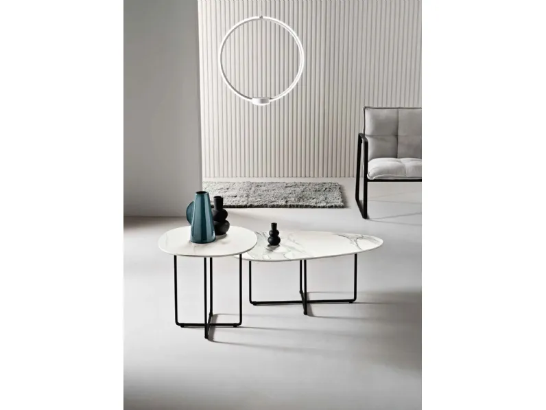 Tavolino in ceramica effetto marmo Ginni di Capodarte