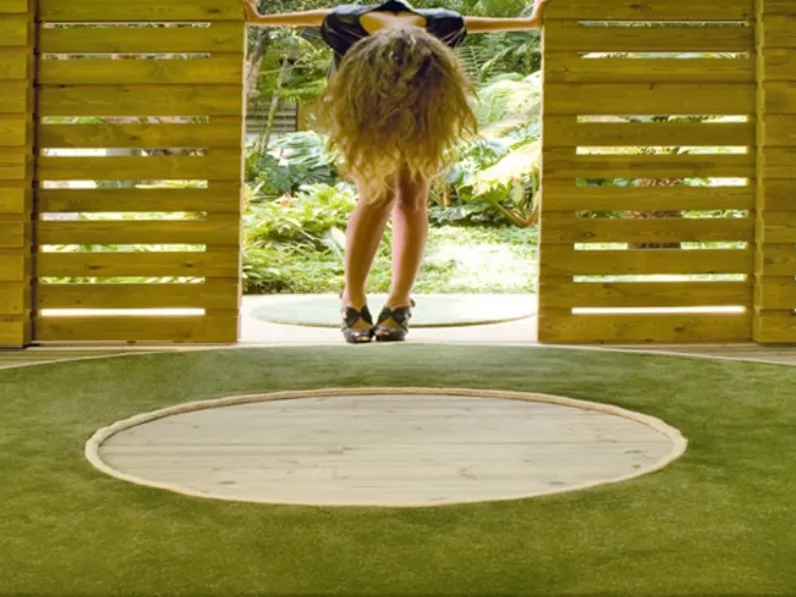 Tappeto rotondo a forma di Ciambella in tessuto verde di Coren