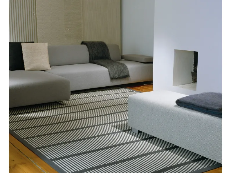 Tappeto Cut Stripe di Woodnotes