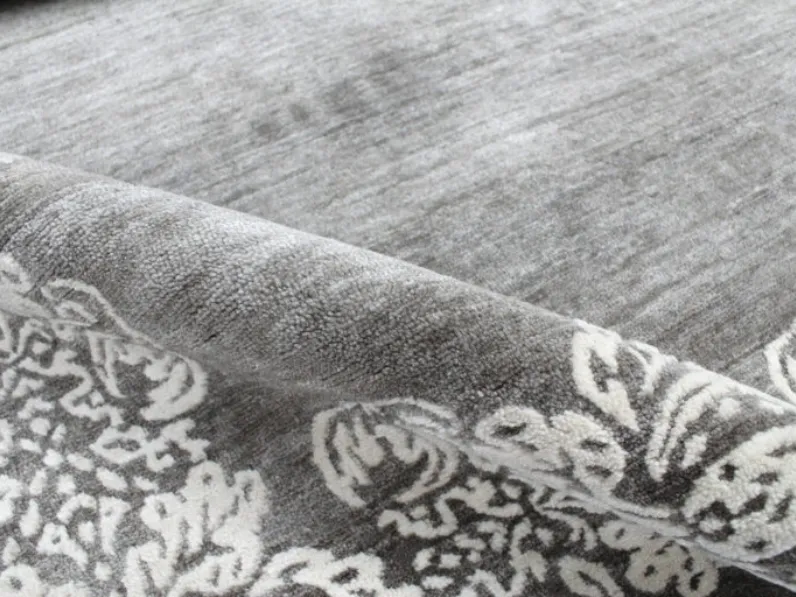 Tappeto Damask Lotus di Carpet Edition