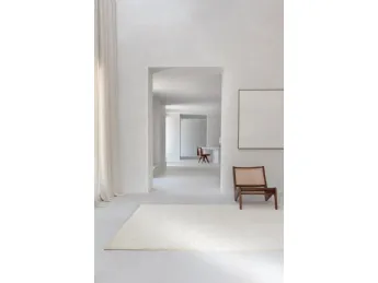 Il tappeto Dune di Ligne Pure è un'opera di design minimalista e raffinato.