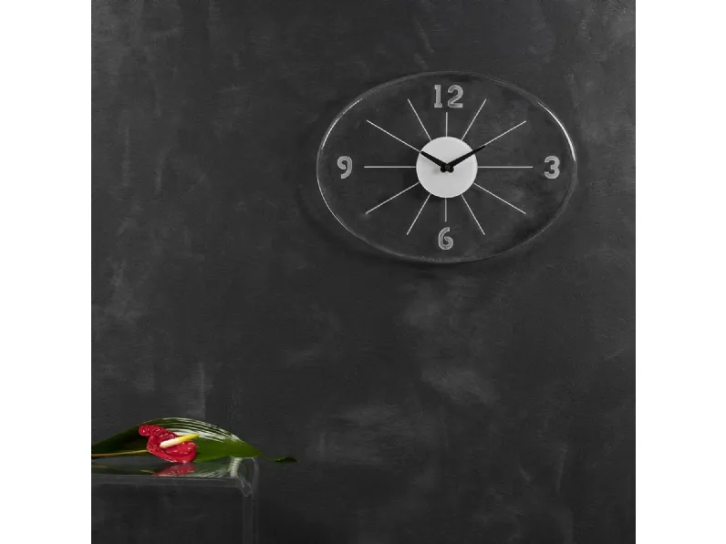 Orologio in cristallo acrilico Focus Ovale di Vesta