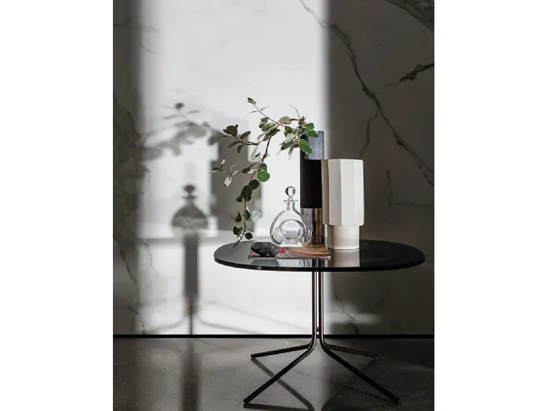 Tavolini Genius con top in vetro e base in metallo di Sovet