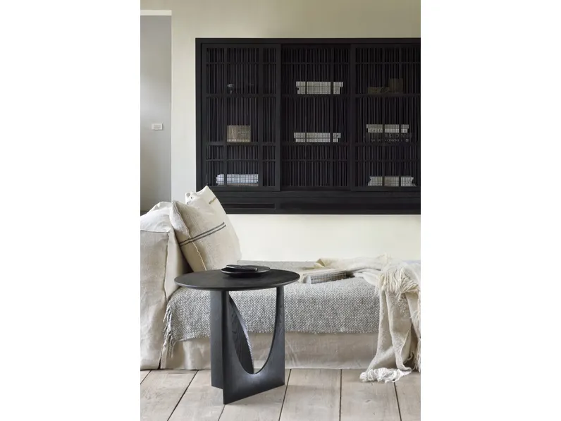 Tavolino in rovere nero Geometric di Ethnicraft