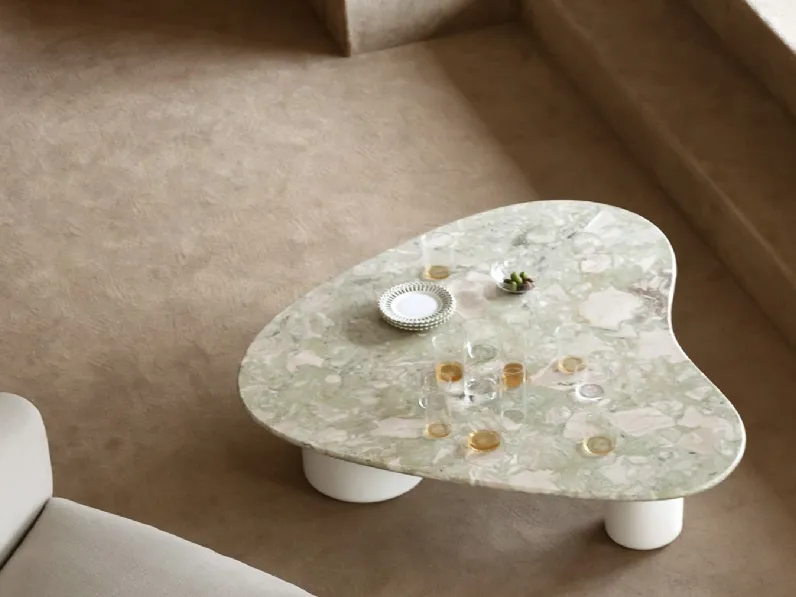 Tavolini Gian & Pan in marmo e cemento di Tacchini