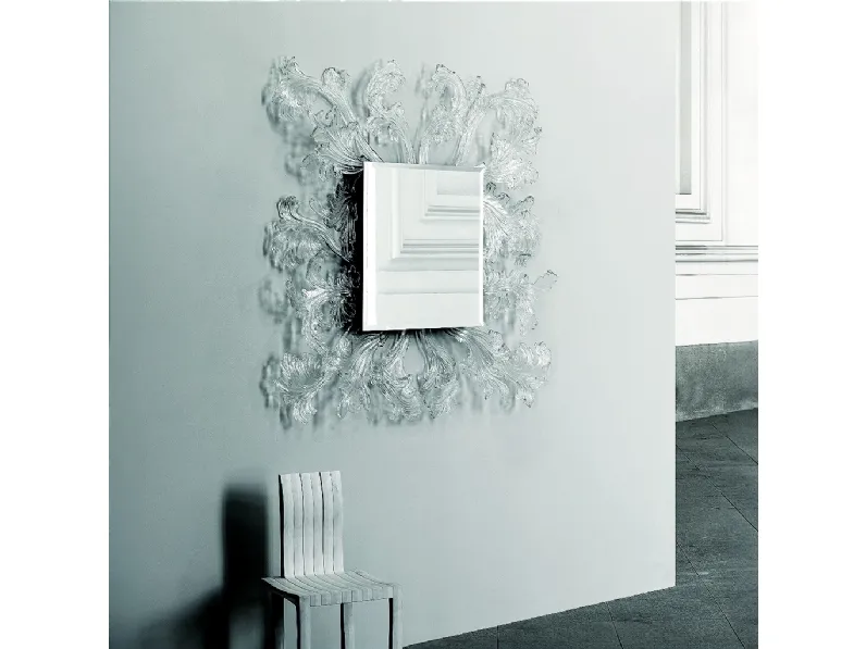 Specchio Sturm und Drang con cornice in cristallo di Murano di Glas Italia