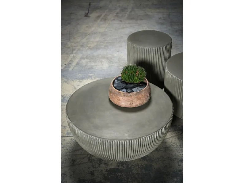 Tavolini in cemento Juno di Baxter