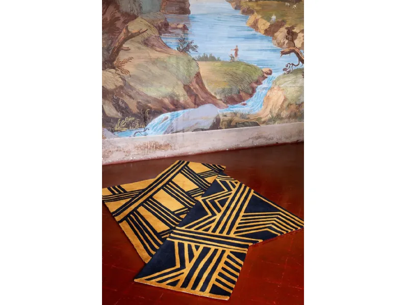 Tappeto Kyrin Gold e Urihi Black di Carpet Edition