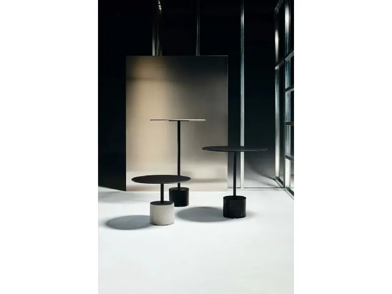 Tavolini Jey in HPL con base in cemento di LaPalma