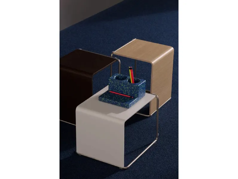 Tavolini Ueno in legno laccato o naturale di LaPalma