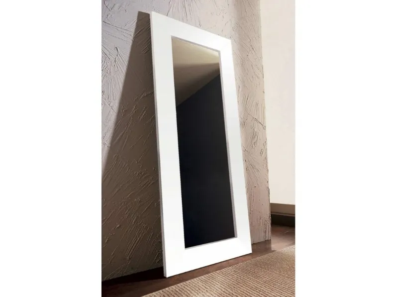 Specchiera Level in laccato bianco di Milanomondo