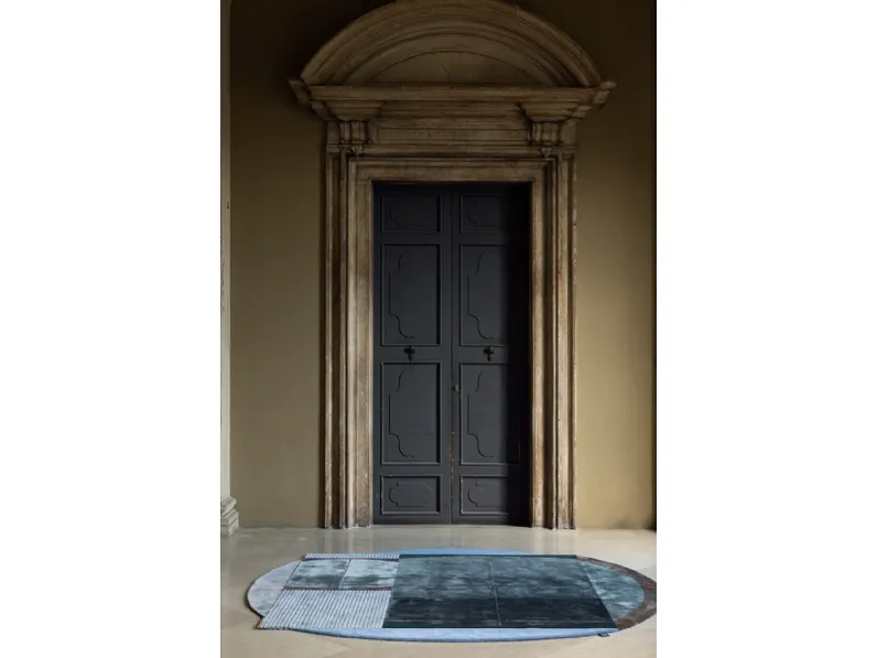 Tappeto ispirato alle forme architettoniche taftato a mano Lòbia Marmo di Carpet Edition