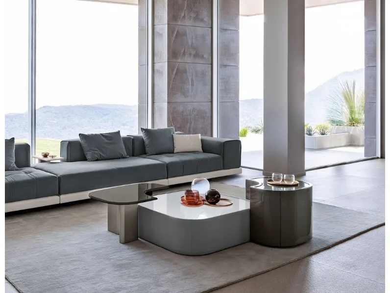 Tavolino Metropole side table & coffee bar con top in MDF laccato di Daytona Home