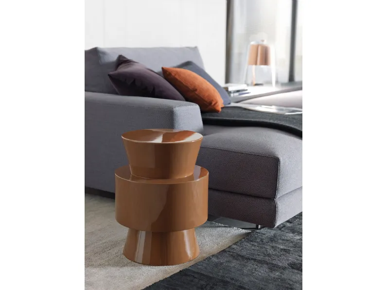 Tavolino di design in massello di tiglio laccato lucido Moai di Misuraemme