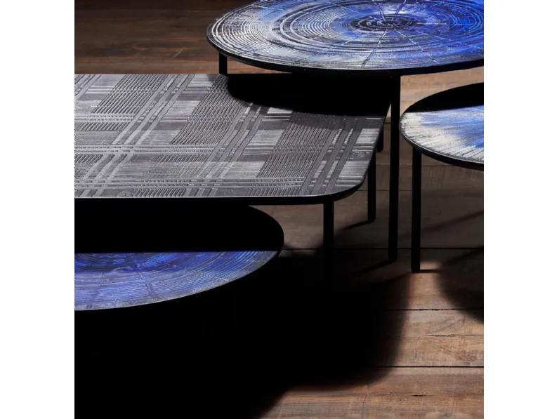 Tavolini Multi Moon in finitura laccato blu & Lake in finitura laccato grigio di MOS-Design