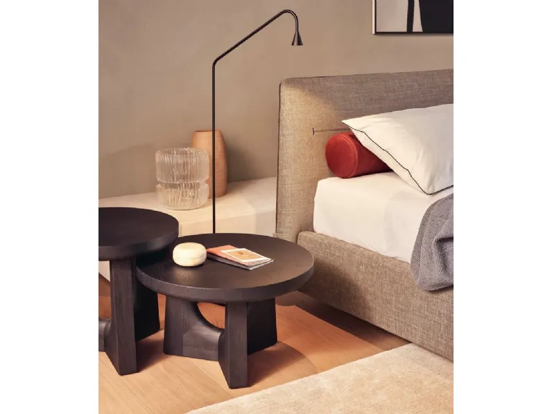 Tavolino Nara in legno Olmo massello di Poliform