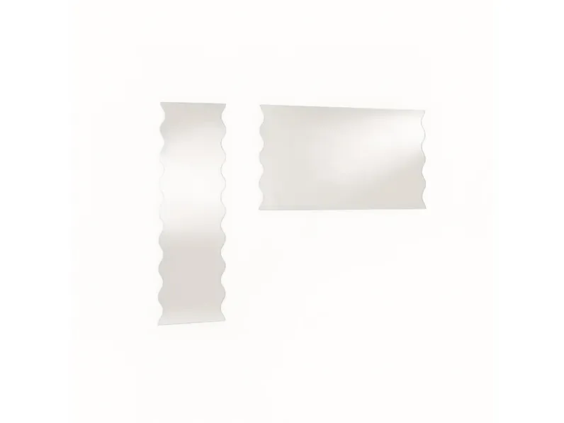 Specchi Onda con bordi ondulati di Glas Italia