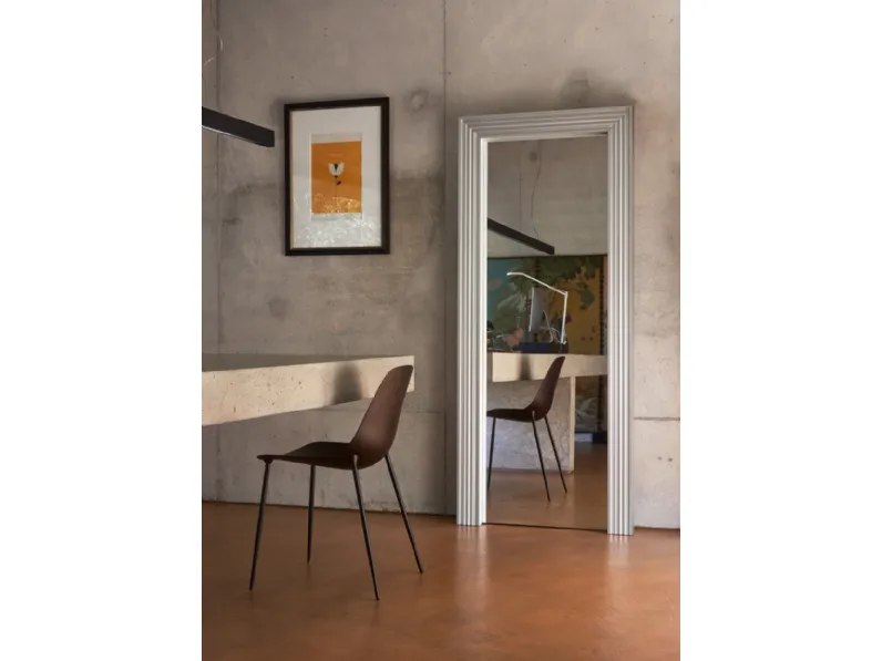 Specchio Oodh di Opinion Ciatti