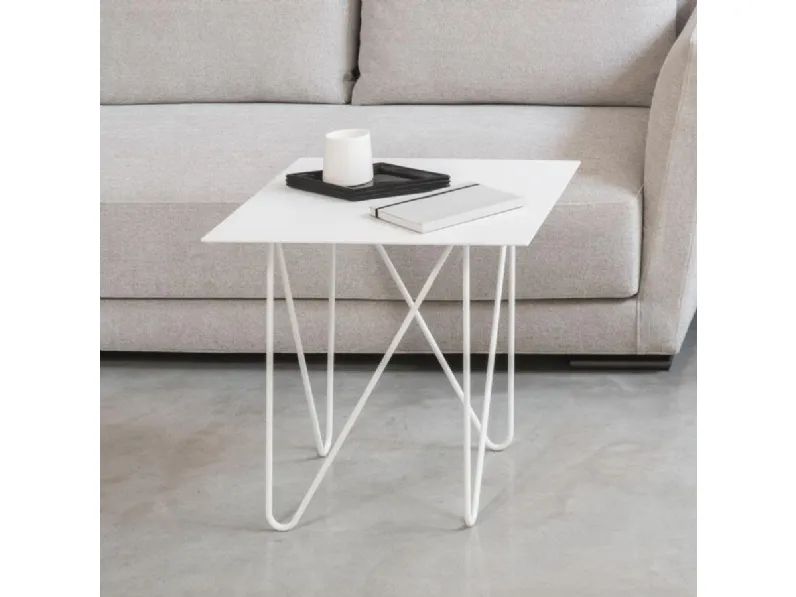 Tavolino quadrato Shape di Pezzani