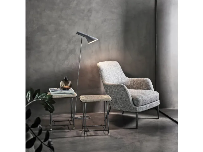 Pouf in paglia di fiume e metallo Any Day di Flexform