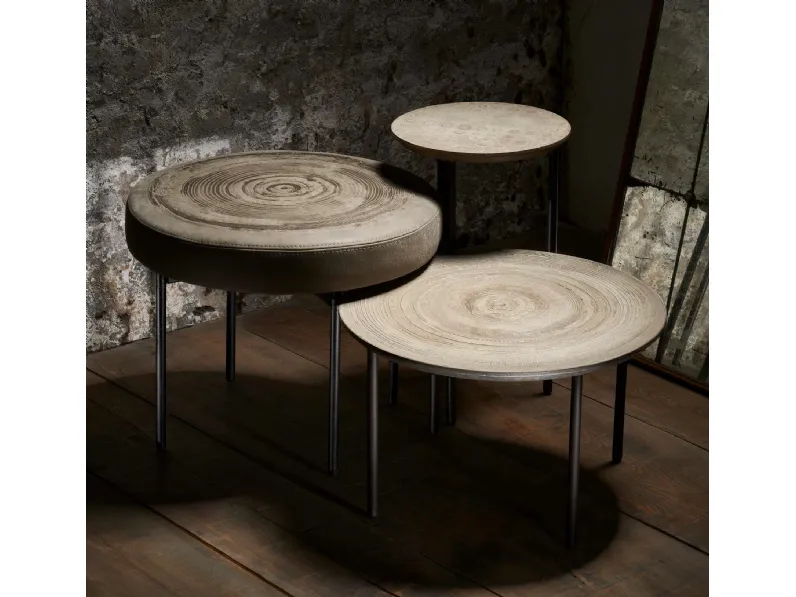 Pouf rotondo Moon in pelle color sabbia con gambe in metallo di MOS-Design