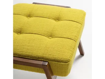 Il pouf Victoria 65 di Tosconova è un'opera d'arte artigianale che fonde design contemporaneo e comf
