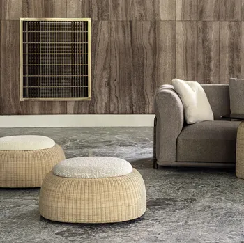 Il pouf Sam di Frigerio unisce design minimal e comfort, valorizzando ogni ambiente con eleganza dis