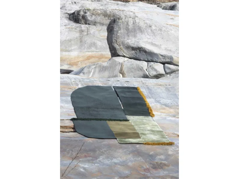 Tappeto Sece Goethite Blue di Carpet Edition