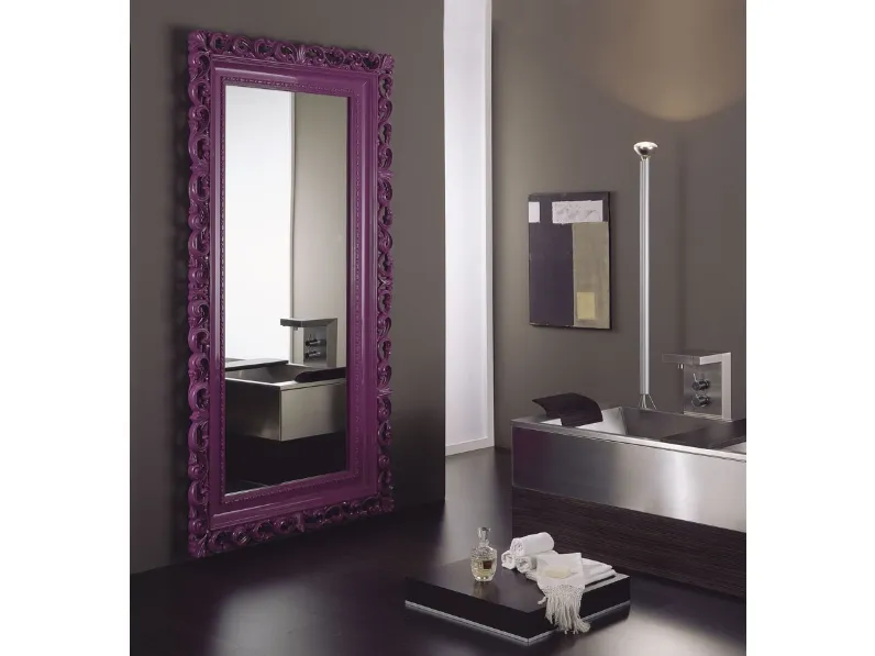 Specchio 06 con cornice barocca in laccato lucido Viola di Vismara Design