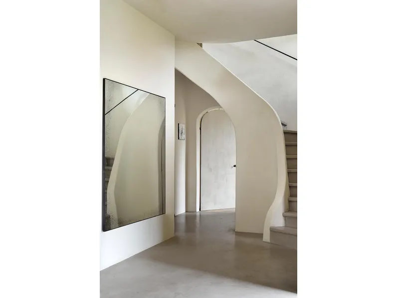 Specchio Aged con cornice in ferro di Ethnicraft