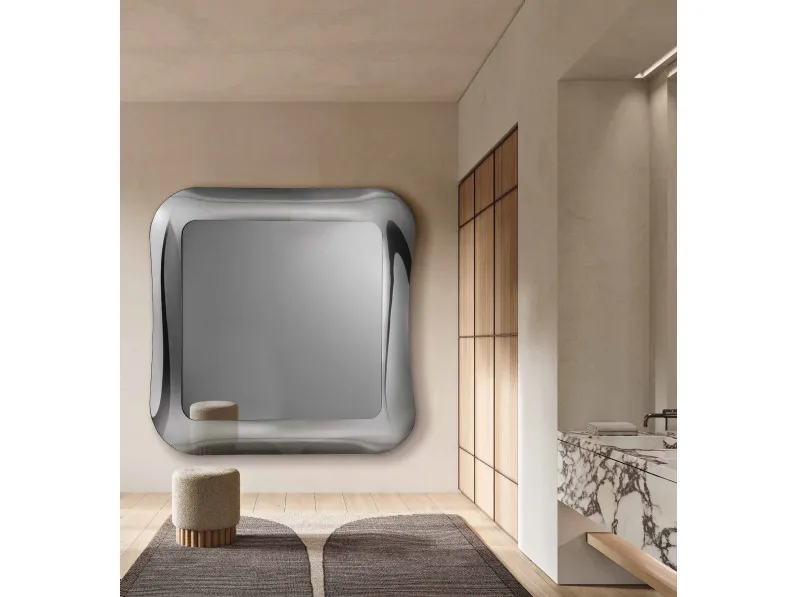 Specchio Dune con cornice in vetro fuso mosso di Capodarte