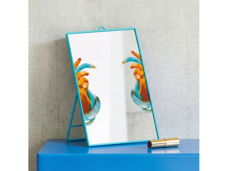 Specchio Hands with Snakes di Seletti
