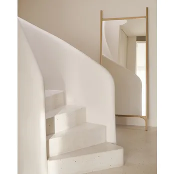 Specchio con cornice in legno PI di Ethnicraft