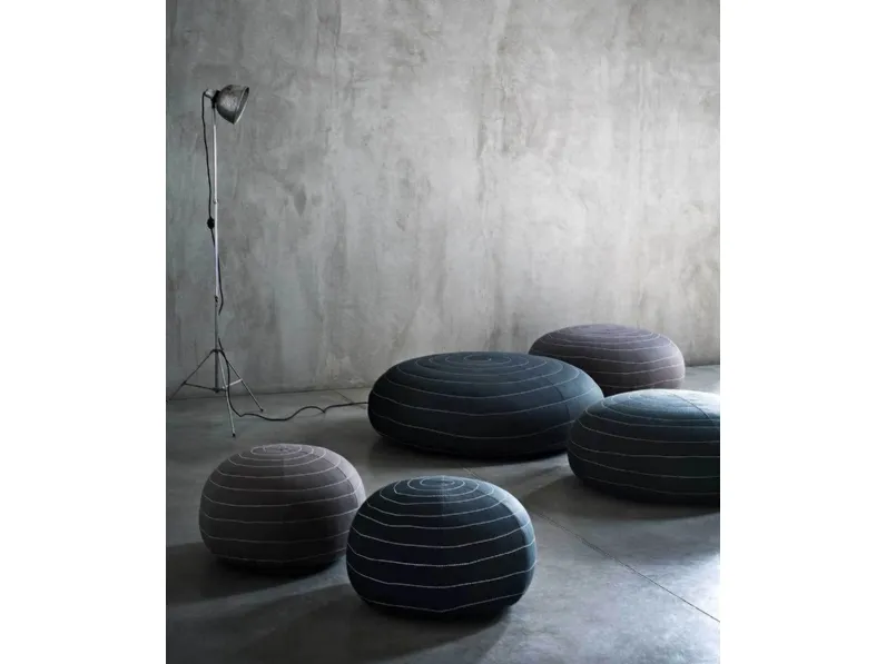 Pouf in tessuto Spin di Tacchini