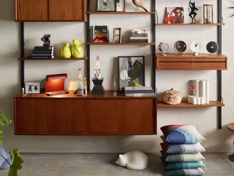 Tavolino in noce massello lavorato al tornio Stools di Vitra