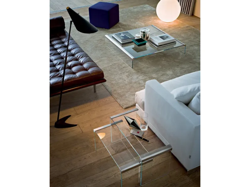Tavolino T33 in cristallo con parti metalliche in acciaio inox lucido di Gallotti&Radice