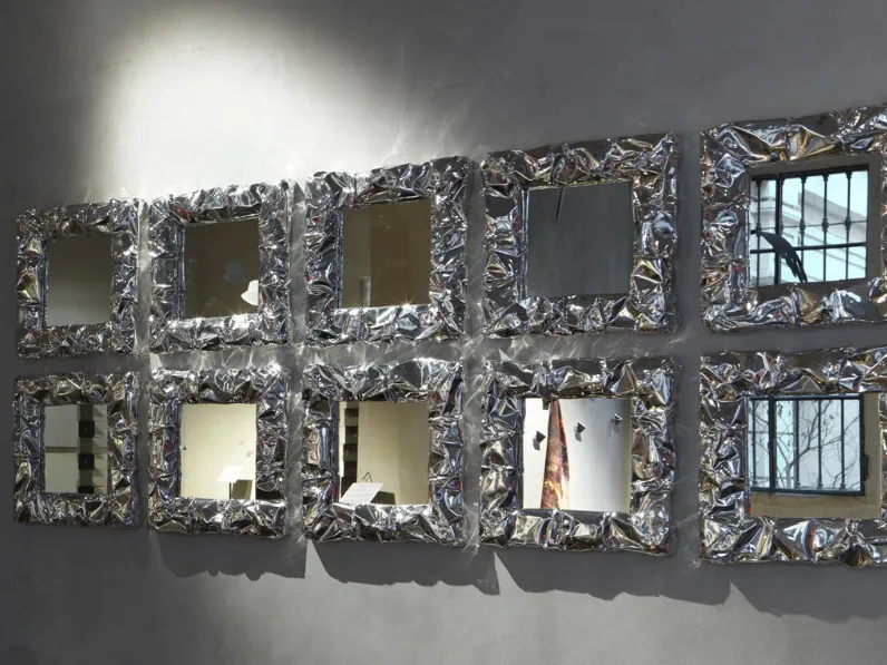 Specchio in alluminio cromo Tab-u Mirror di Opinion Ciatti