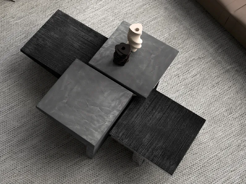 Tavolino in resina Talking Heads di Arketipo