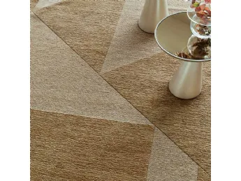 Il tappeto Kiran di Cattelan Italia è un elemento di design sofisticato e raffinato.