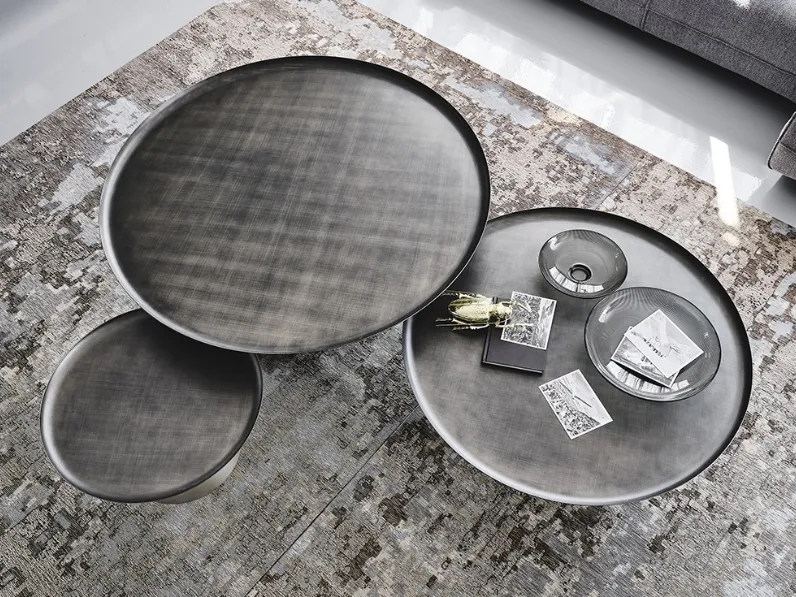 Tavolino in metallo verniciato goffrato Amerigo di Cattelan Italia